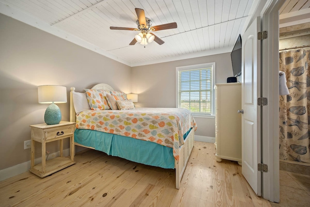 Don t Worry Beach House 3 2 2 Blocks to Beach