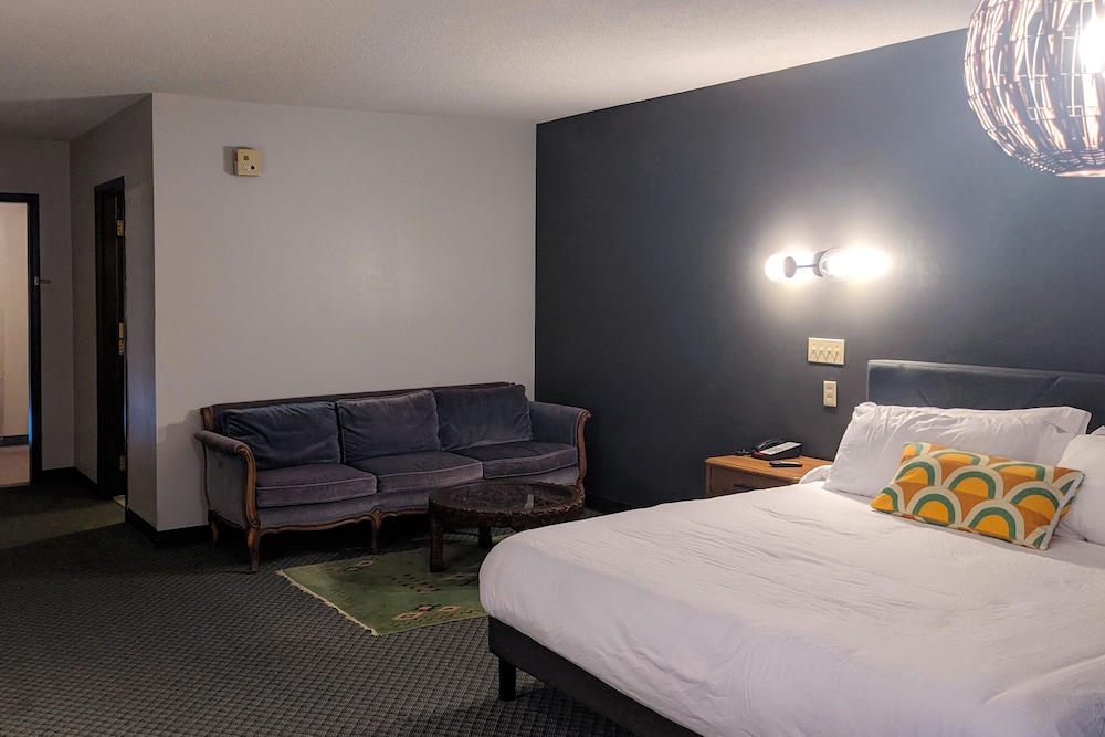 Catskill Mountain Lodge - Property Image 39