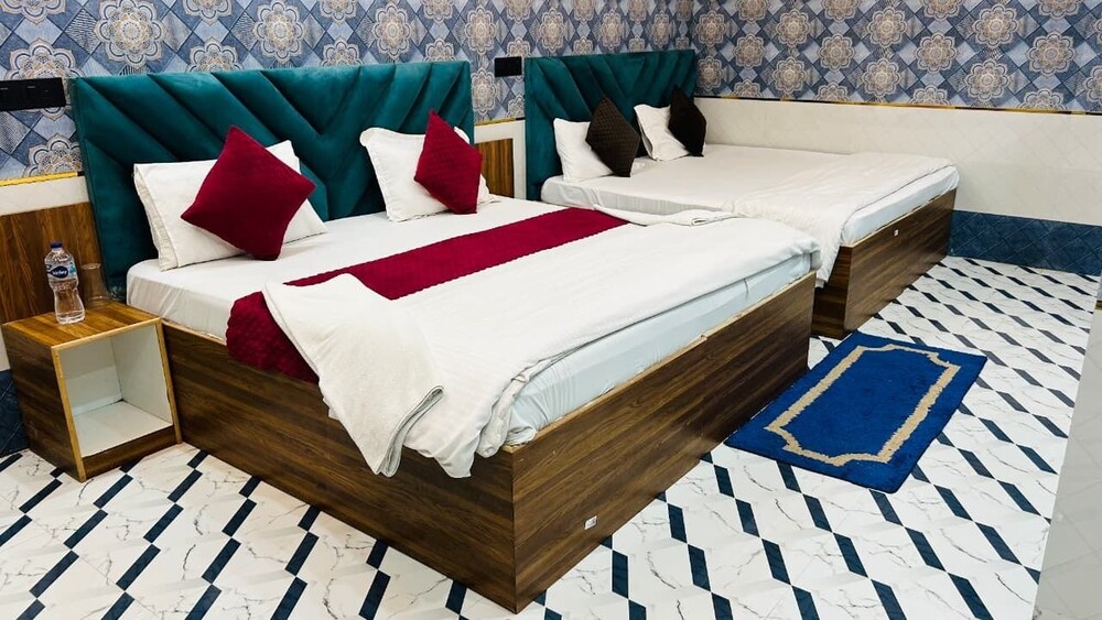 HOTEL JS INN