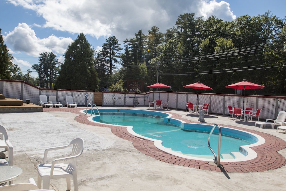 King Hendrick Motel