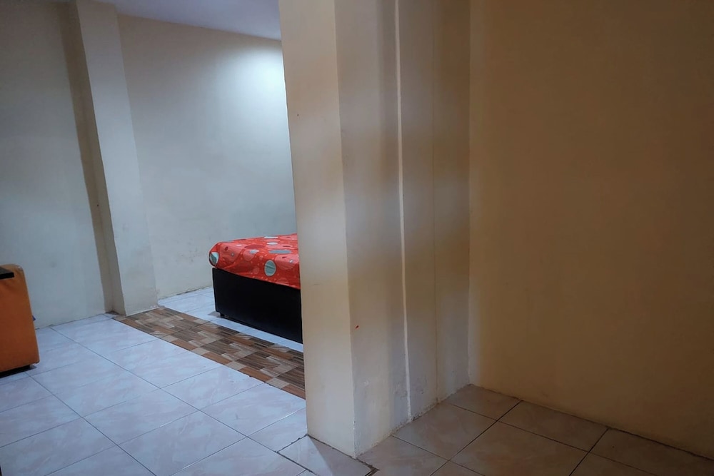 Hotel Warna