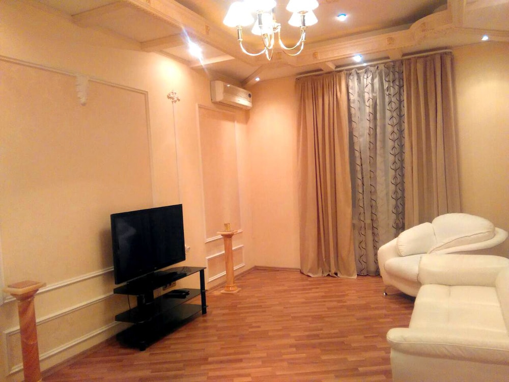 Lakshmi Apartment Great Classic