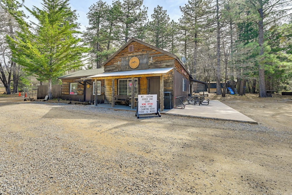 Near Hiking & Mtn Biking: Cozy Cabin in Mt Laguna!