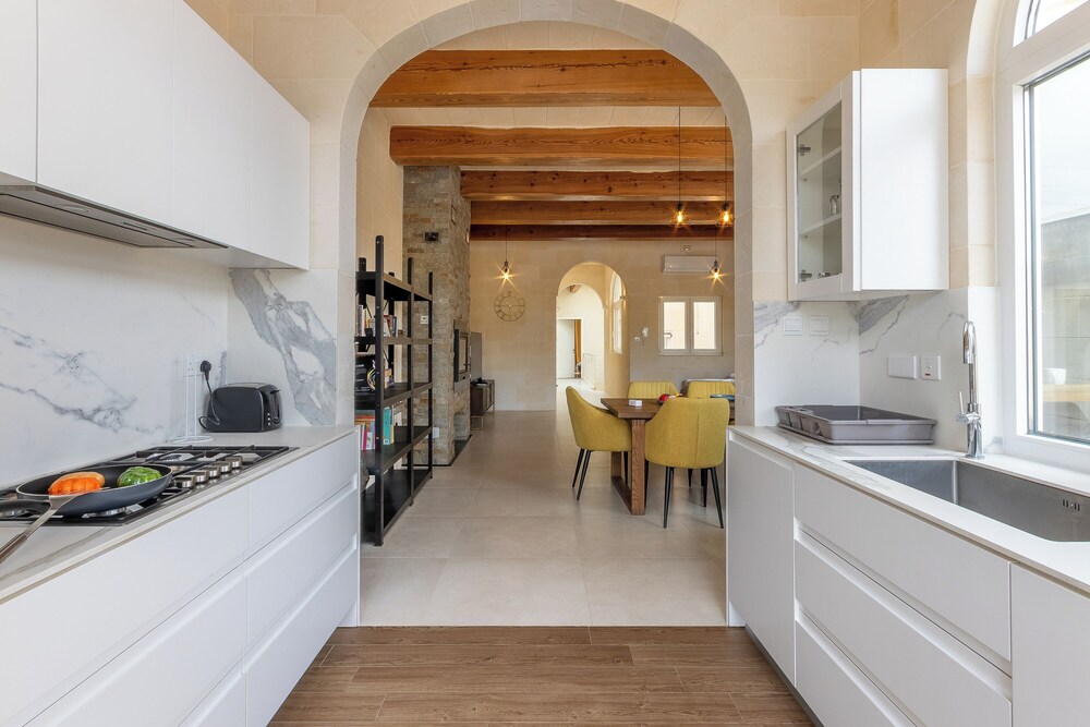 Solaris Gozitan Villa With Pool Gozo
