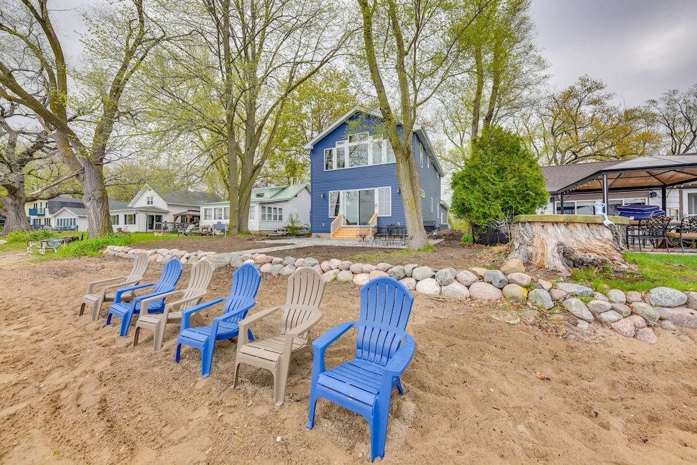 Burlington Vacations - Lakefront Burlington Vacation Rental: Dock  Beach - Property Image 4