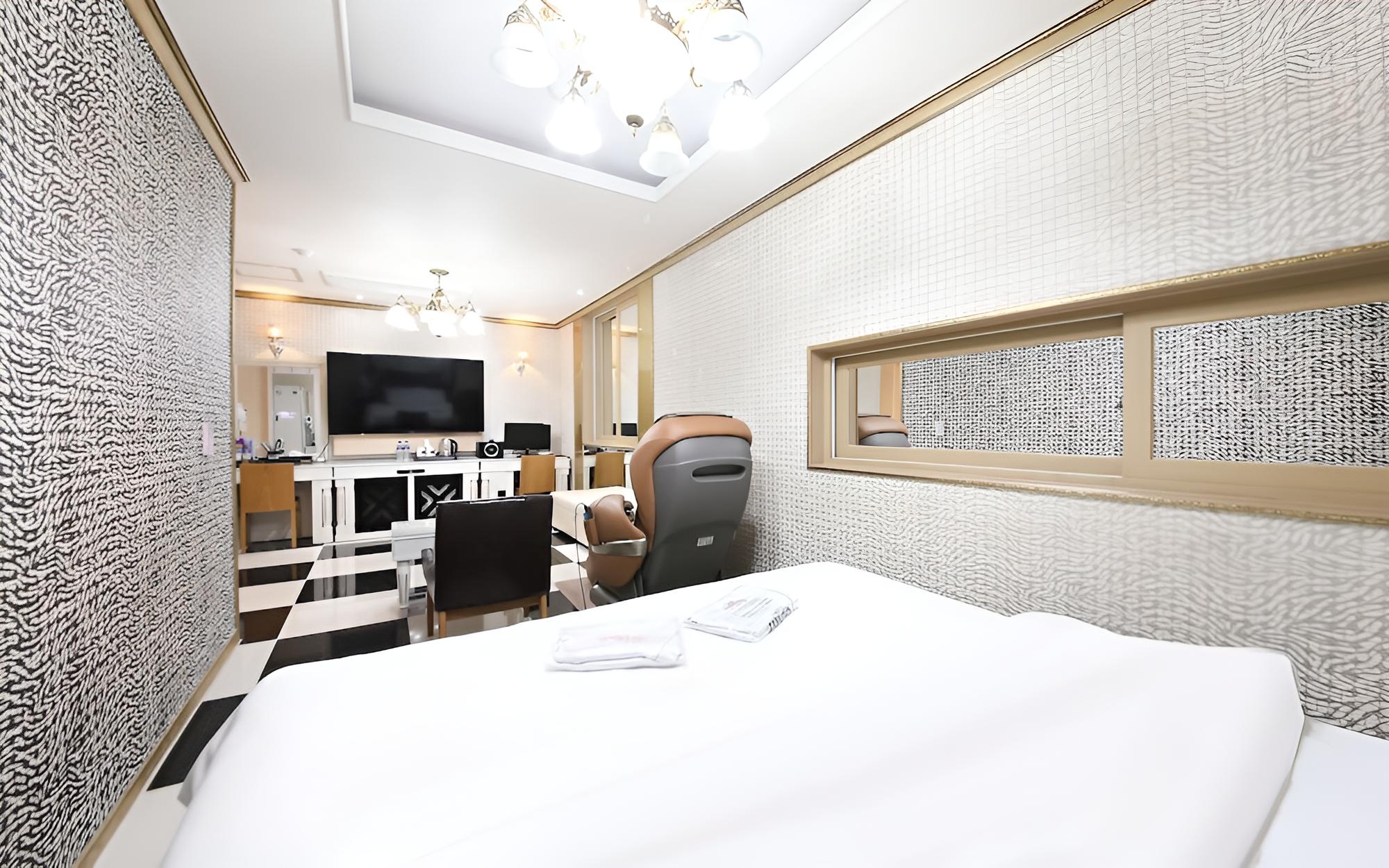 Gwangyang Ritz Hotel view 2