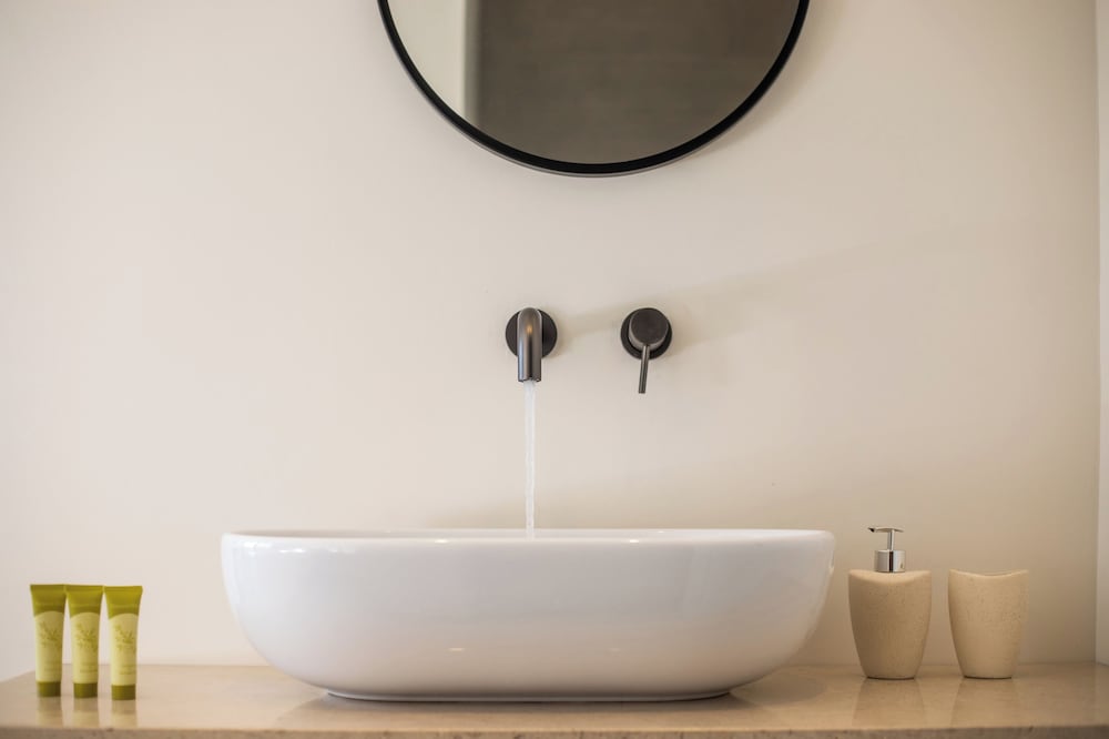 Aethrion Luxury Villas & Suites