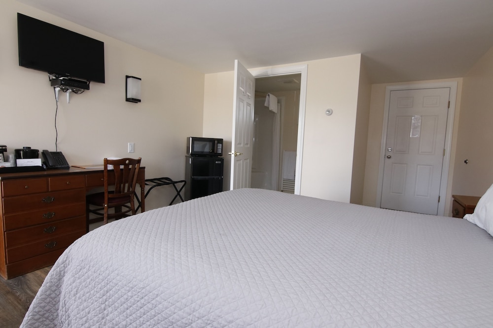 Colebrook C.C. & Motel