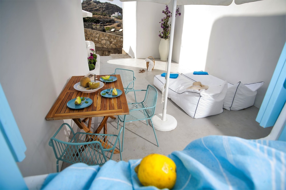 Mykonos Moussa Suites