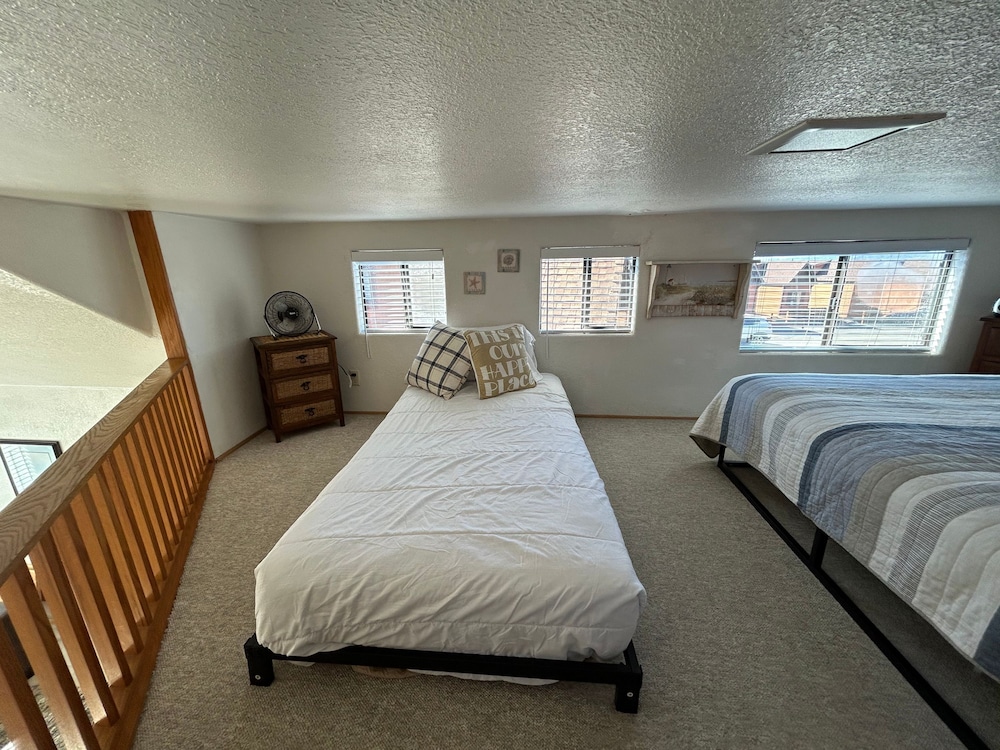 Oceanview Cabin 18 With Private Jacuzzi