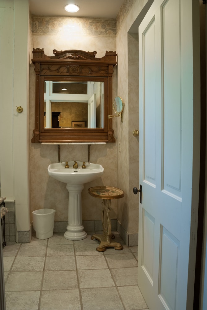Courthouse Inn B&B