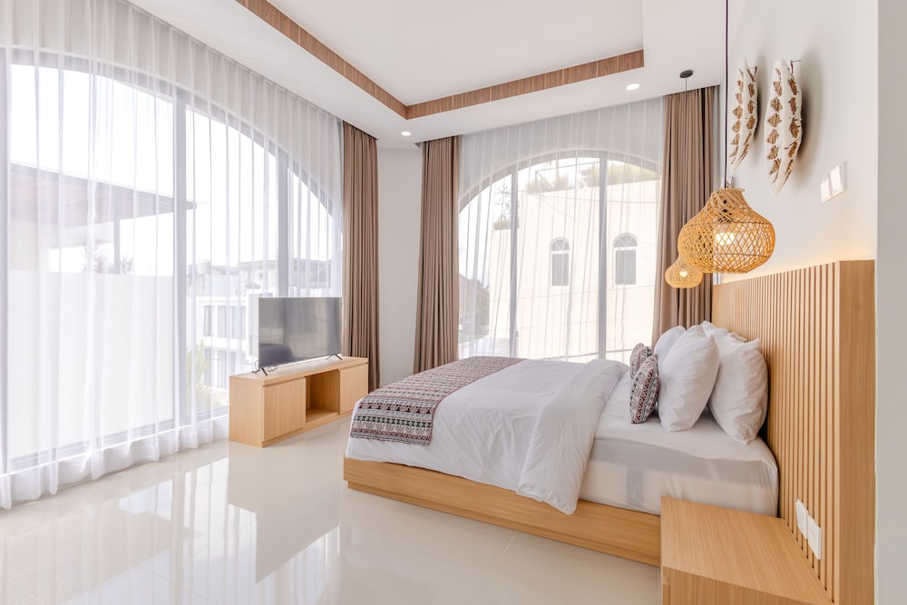 Stylish 3BR Villa La Greesa by OriVista