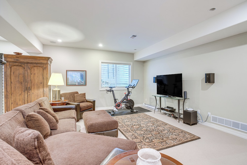 Walk to DU, Dining & Parks: Spacious Denver Home!