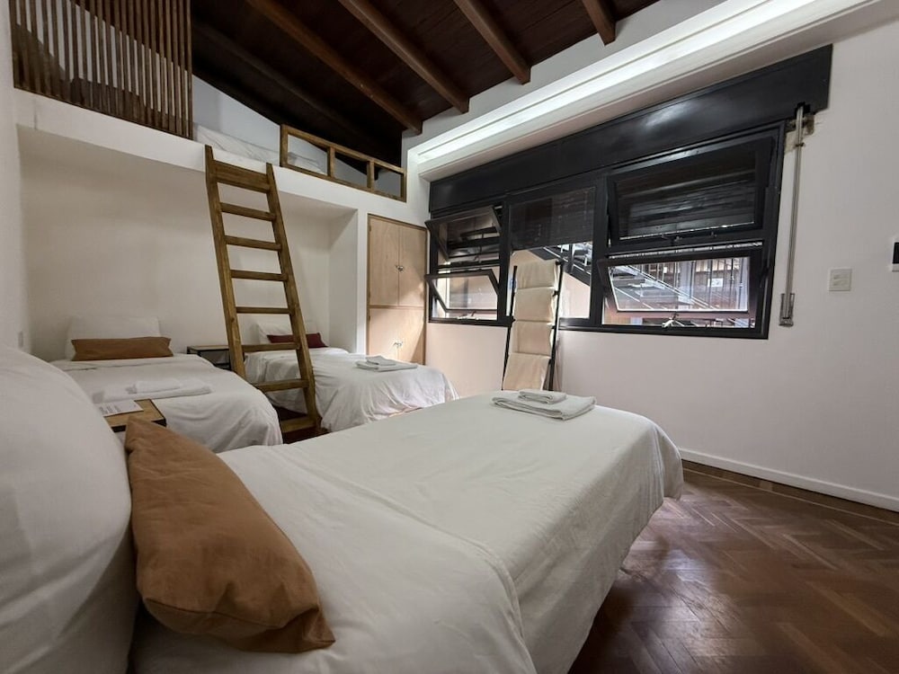 Clivias Hostel