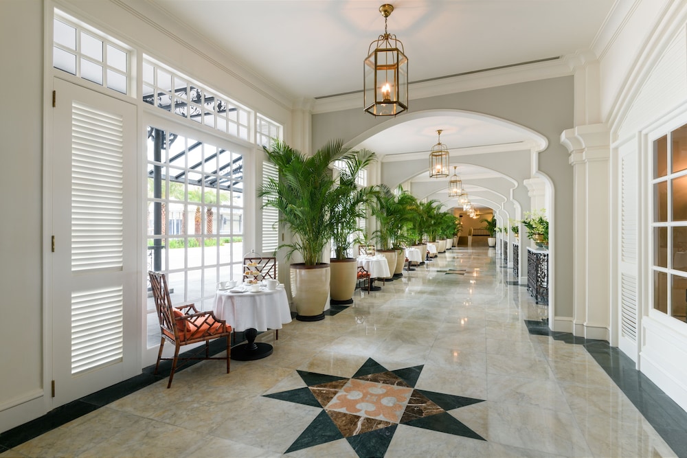 Eastern & Oriental Hotel 70