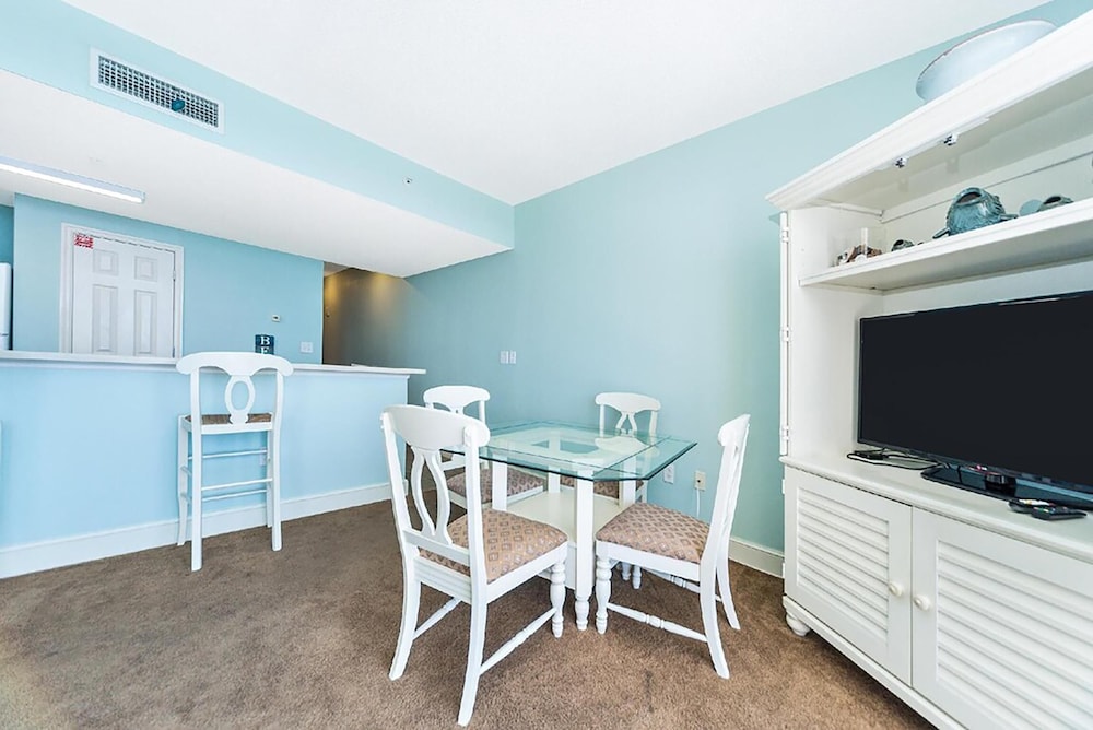 Majestic Beach Towers 1-1314