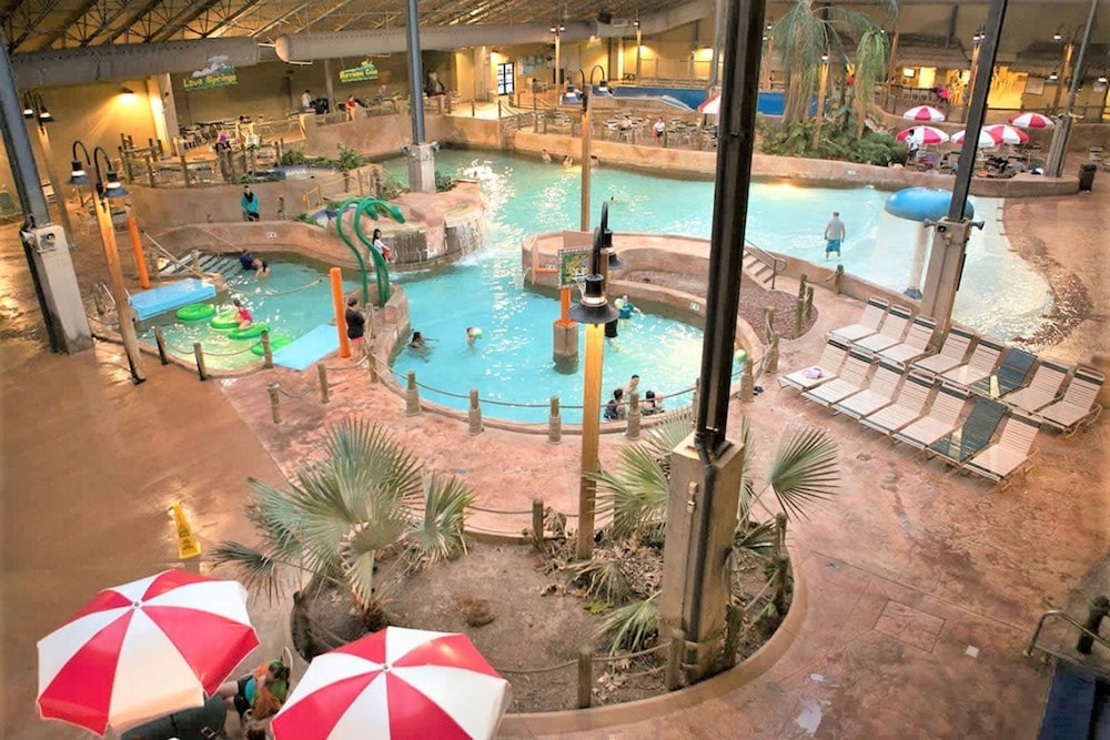 Double Diamond Lodge by Avantstay Group Escape w Firepit Patio Activities