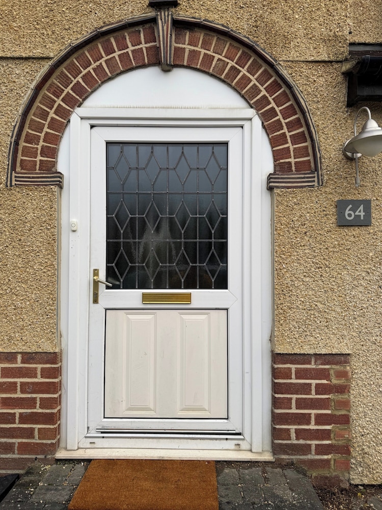 Oxford - Villa - Sleeps 8 - Garden - Parking
