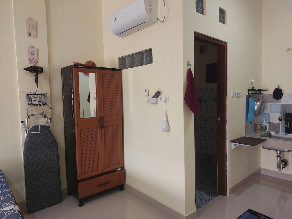 RiReRa Guest House Bogor view 4