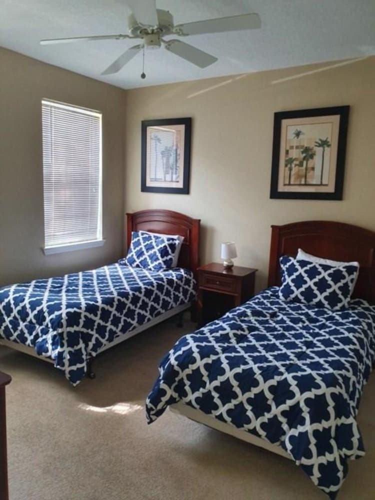 Cane Island Resort 2BR Condo Close to Attractions