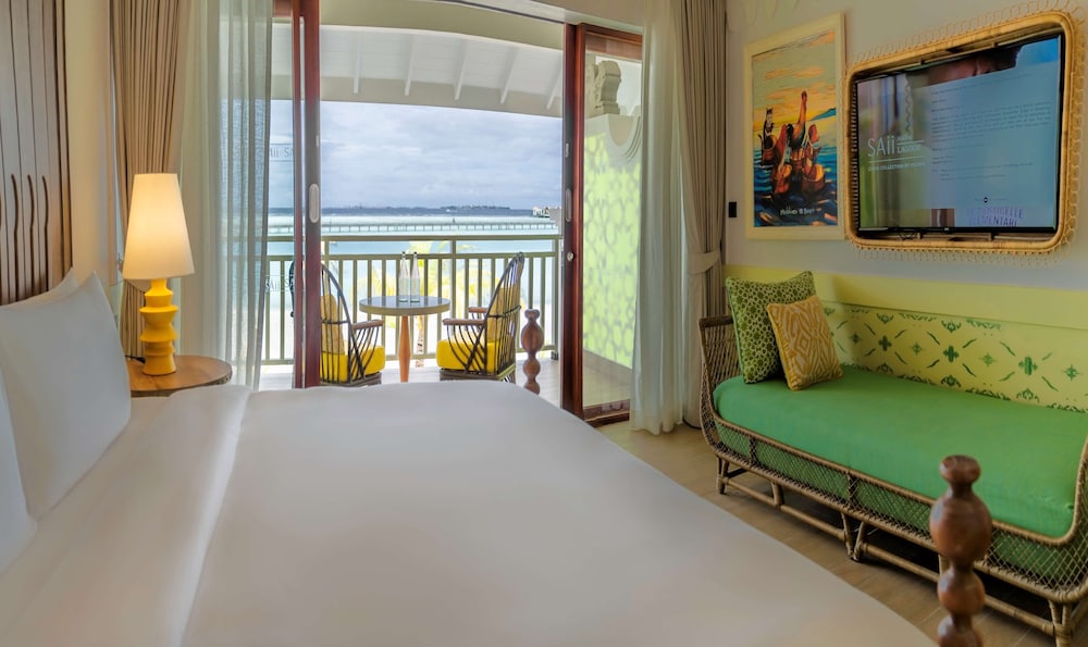SAii Lagoon Maldives, Curio Collection By Hilton 126