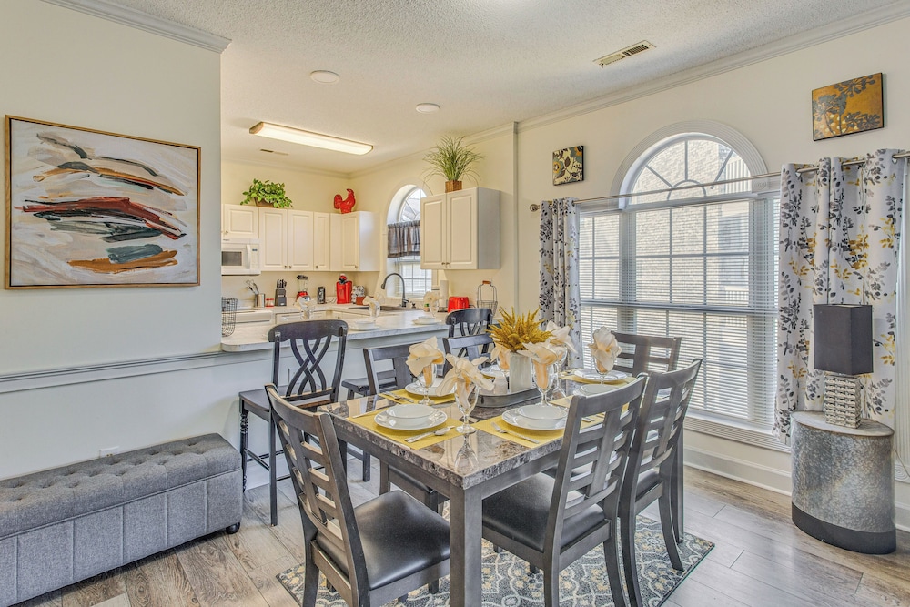 Swim, Putt & Play: Central Condo in Myrtle Beach!