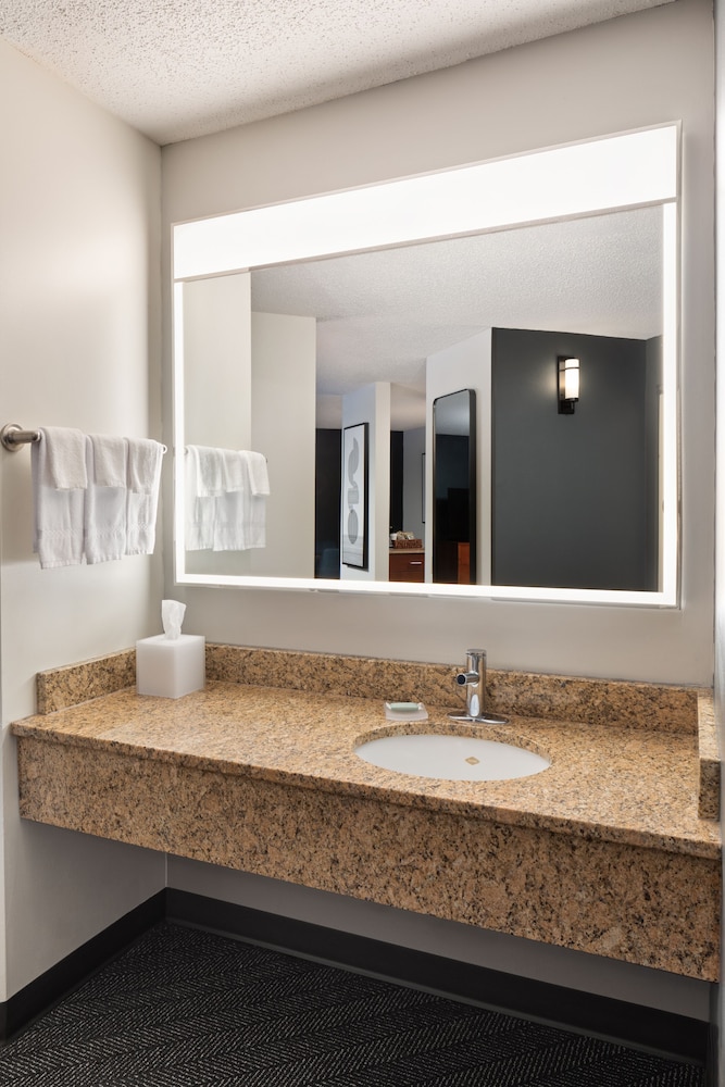 Courtyard by Marriott La Crosse