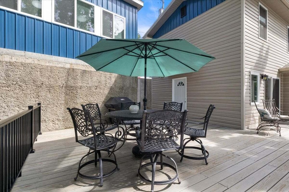 Private Dock, Bunkhouse, Firepit & Kayaks at Mm45