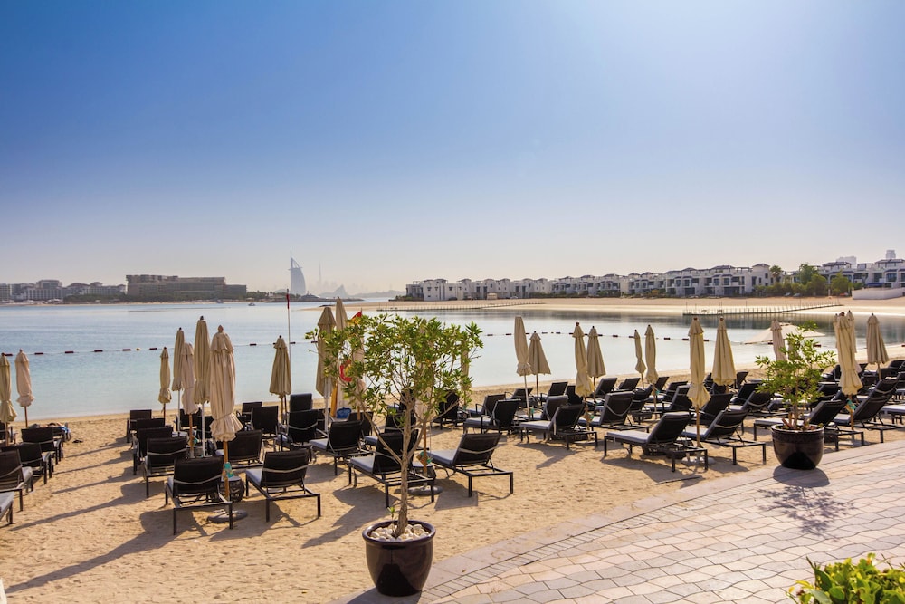 Bespoke Residences - Shoreline Al Nabat