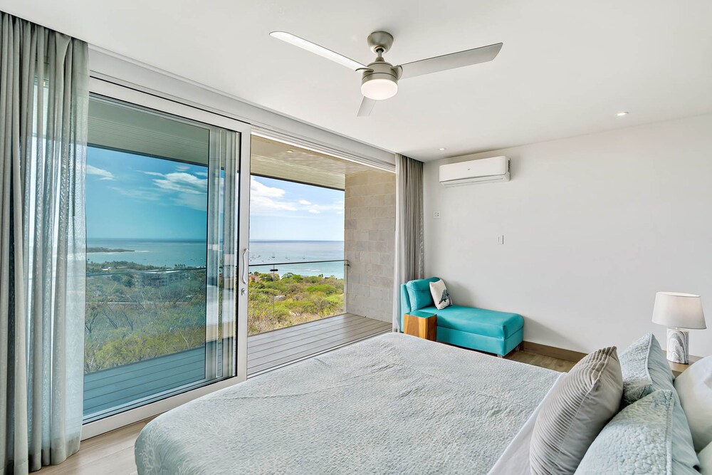 Luxury Villa Hot Tub Ocean Views Fully Staffed