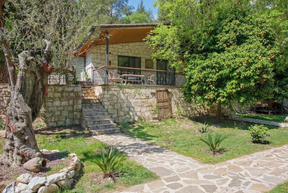 YUSALİS GARDEN HOTEL