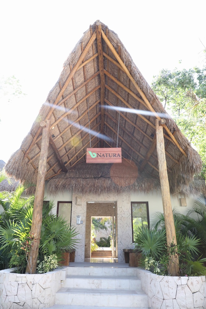 Villa KA AX 3 BDRM PTH rooftop sleeps 7