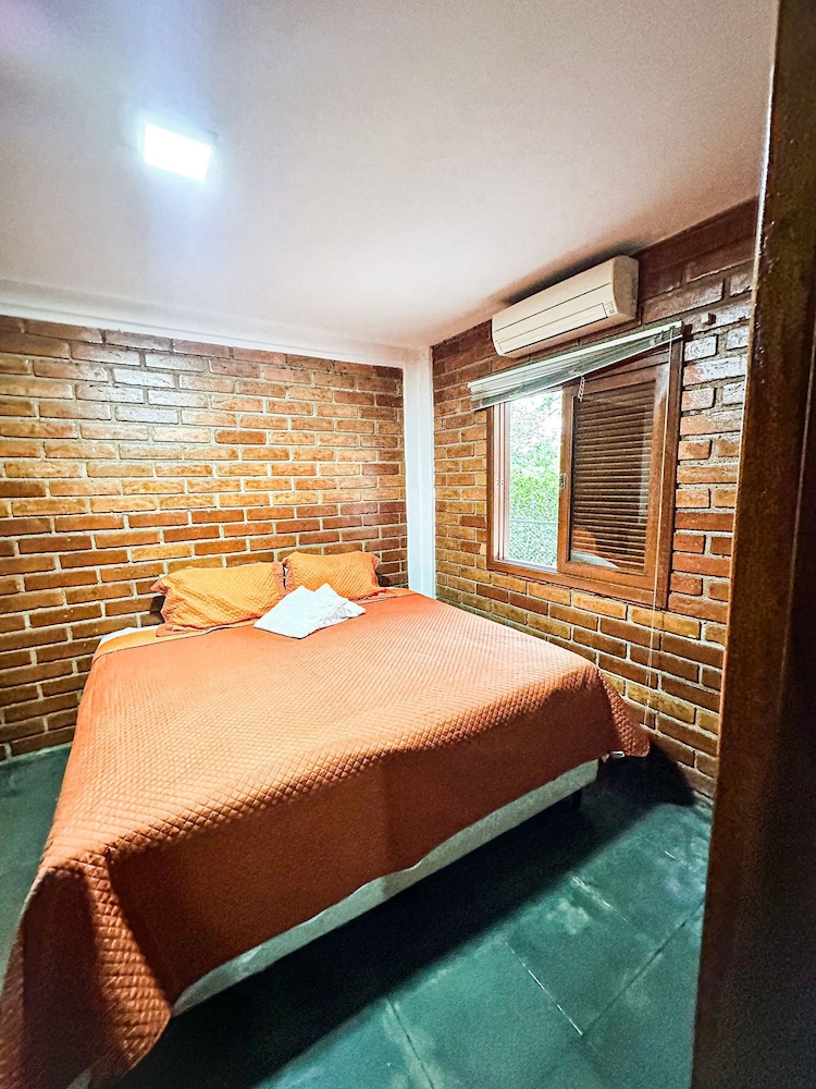 Casa de Luxo 2500m na Granja Viana