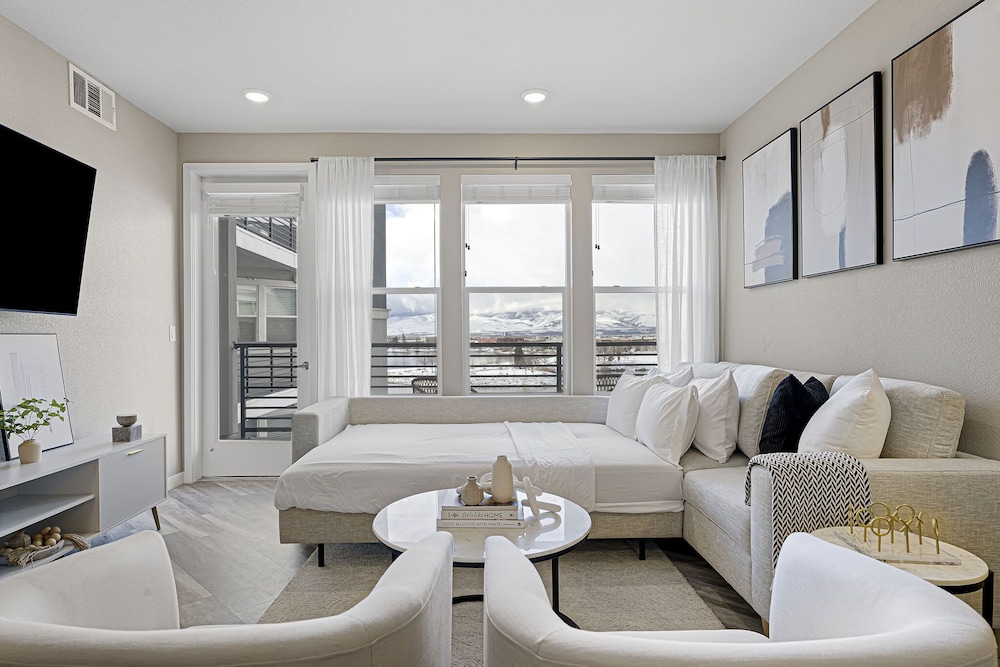 Designer Apt With Jacuzzi Walk To Casino Imax - Property Image 47