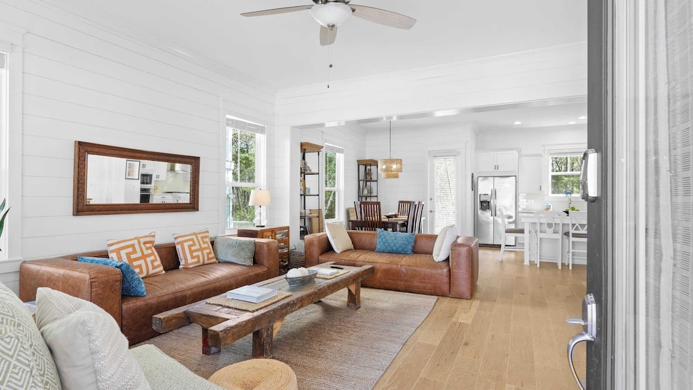 2 Homes in Inlet Beach by Avantstay Dock+lake Access, Saltwater Pool, Close to the Beach
