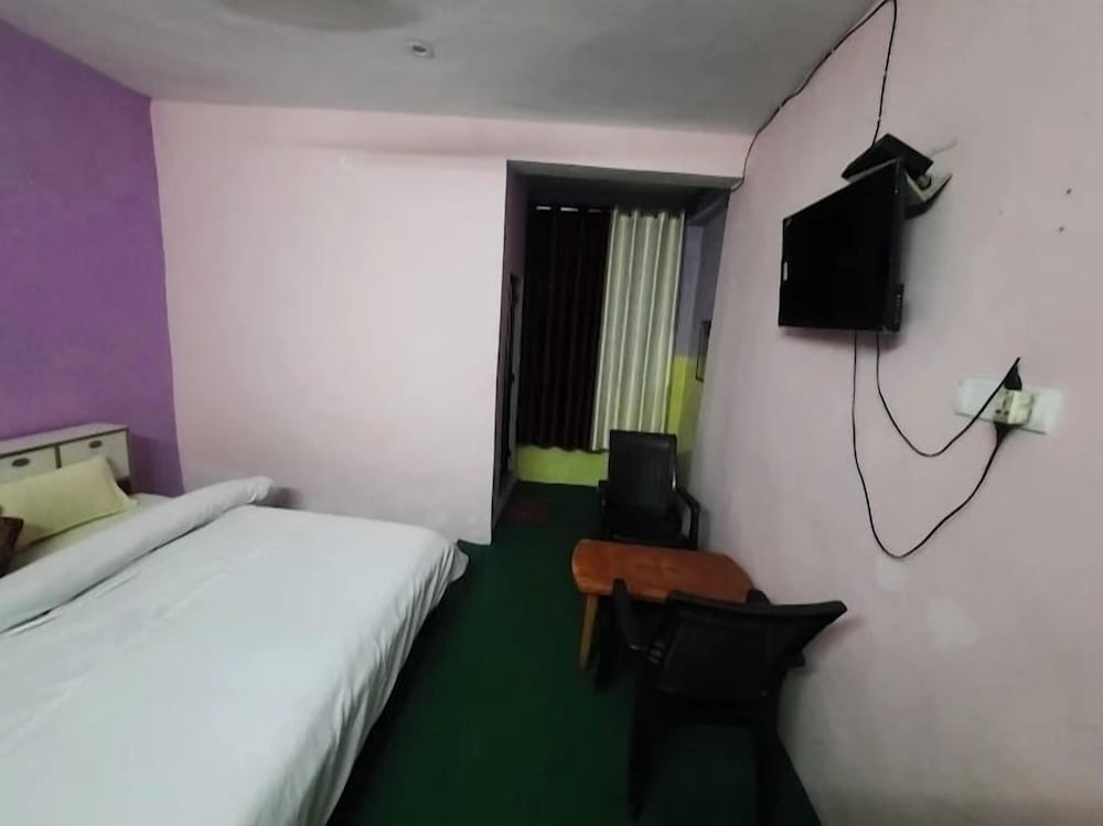 Tarkeshwarm Resort