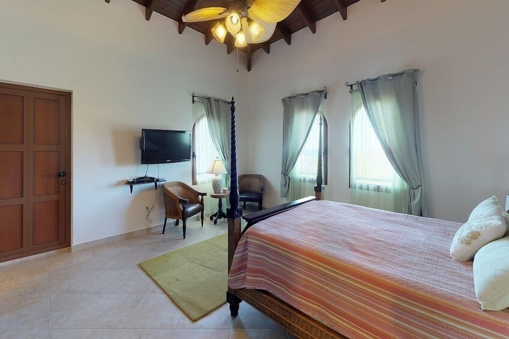 Condo Ouana view 2