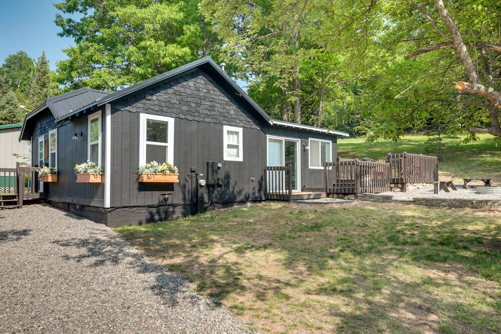 Eagle River Retreat Near Dam Lake w/ Boat Dock!