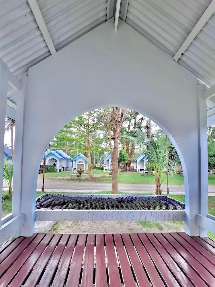 PAN Beachfront Resort Krabi