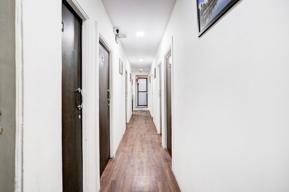 Super Hotel O BKC Santacruz East