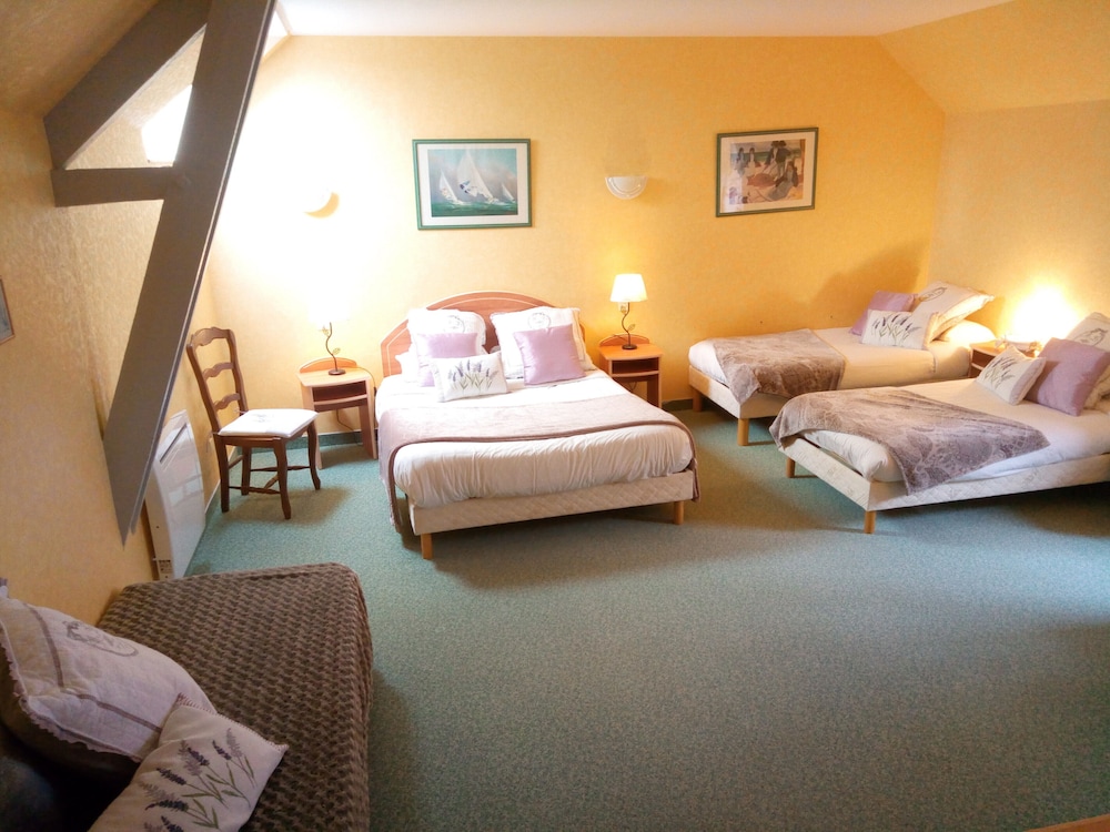 La Jacotiere en Pontorson — hotel room