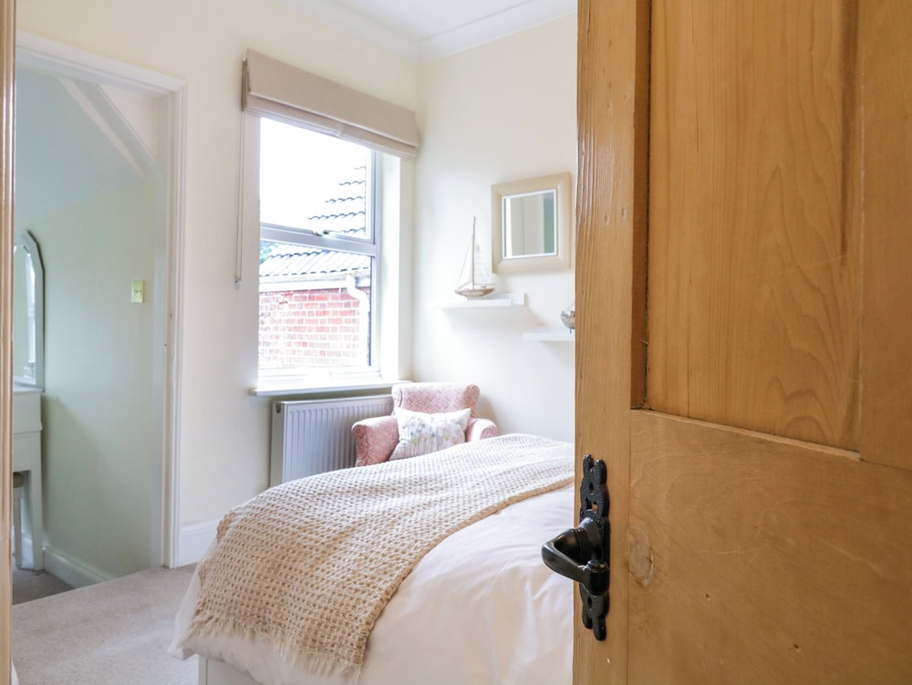Compass Cottage