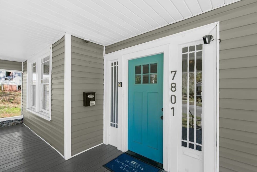2nd Ave East Lake Craftsman
