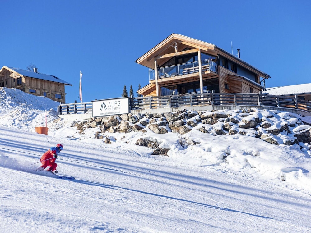 Cosy Chalet With Sauna