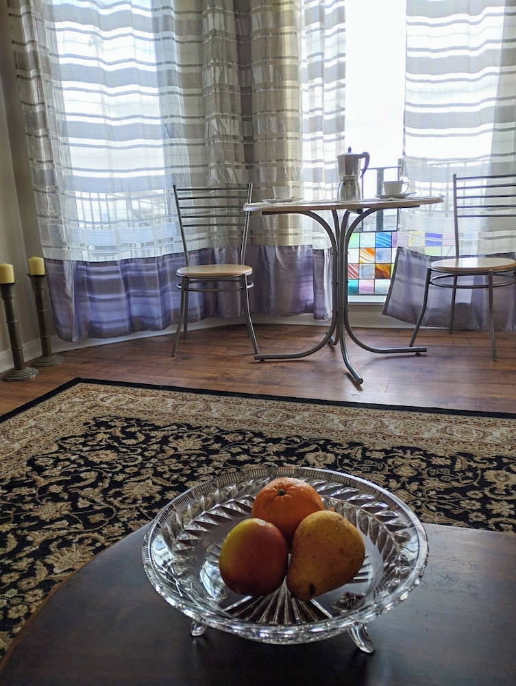 Golden Tides Seaside Retreat in Saint Leonards