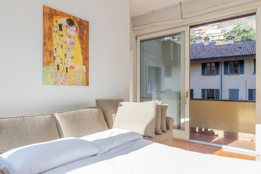 Welcoming Flats by Lake Como
