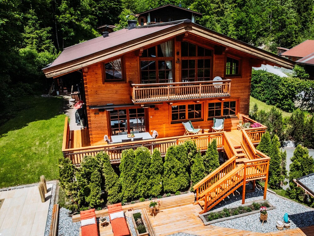 Hideway Chalet Gamsgluck With Pool and Sauna