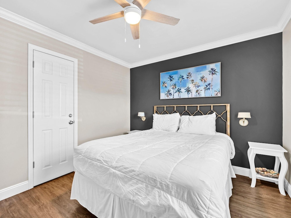 Beachside Villas 214