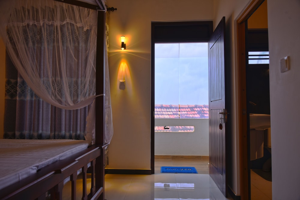Wagon Wheel Inn - Hostel view 3