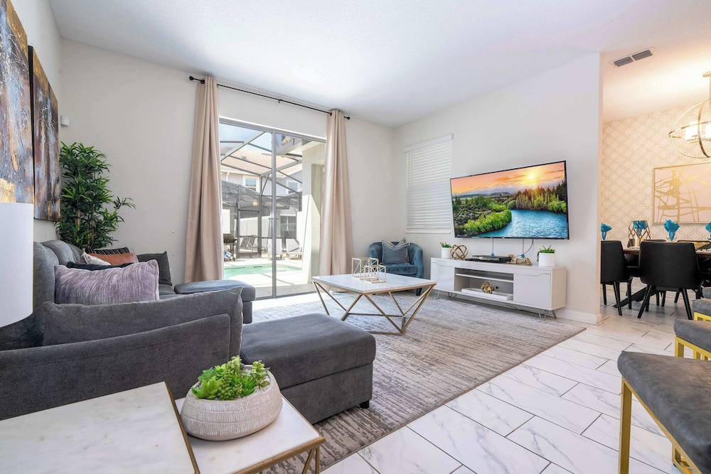 Stunning 4Bd With Pool At Storey Lake Resort 4821